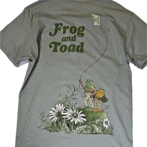 Frog and Toad Shirt Mens Medium Green Graphic Tee Bicycle Book Character 70s Art